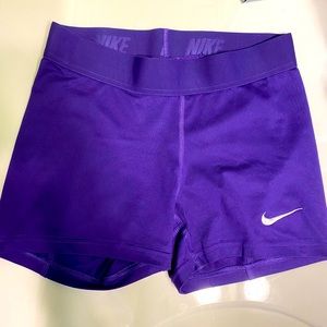 NIKE PROS (1 more pair available)